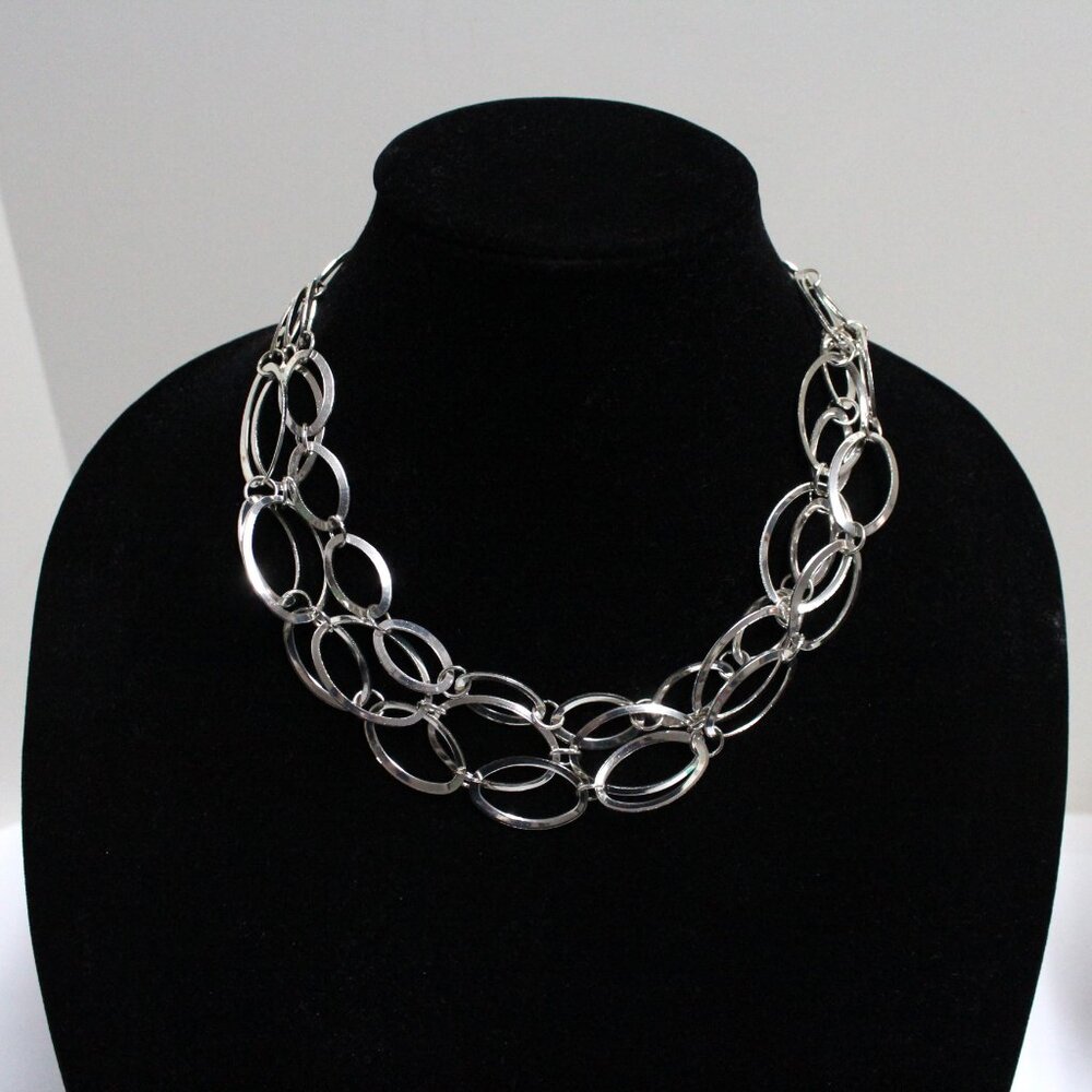 Daisy Fuentes Silver Tone 3 Strand Metal Oval Shaped Ring Lobster Clasp Necklace